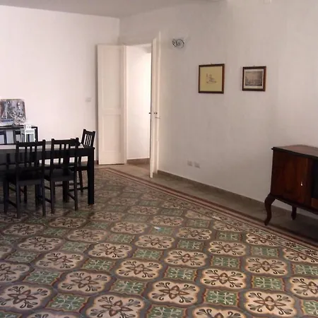 Le Tre Isole - By Ap